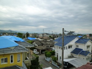 地震現場屋根より　1